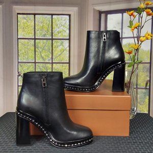 NIB COACH JUSTINA CHAIN TRIM LEATHER ANKLE BOOTS (5)